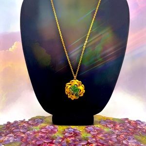 Vintage BSK Gold-Plated Adventurine Pendant/Necklace